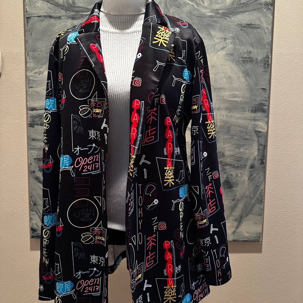 Chic Black Graphic Women's Blazer
